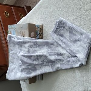 Leggings Gray and White